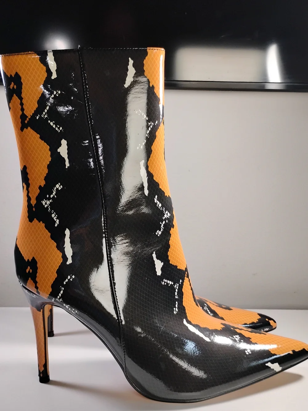 Ego Patent Snake Print Stiletto Ankle Boots Women's Size 8 – New